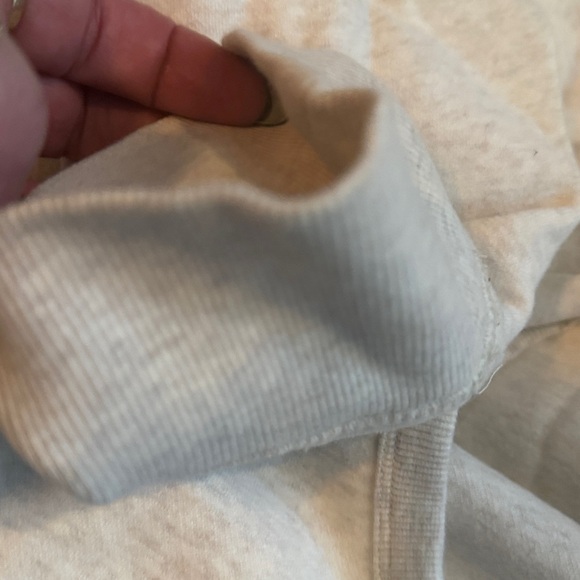 Canadian Hoodie Sz xl - Picture 5 of 6